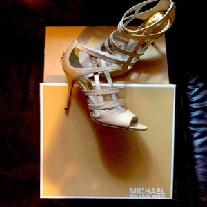 Michael Kors- Jessie Zip Back Patent Heels